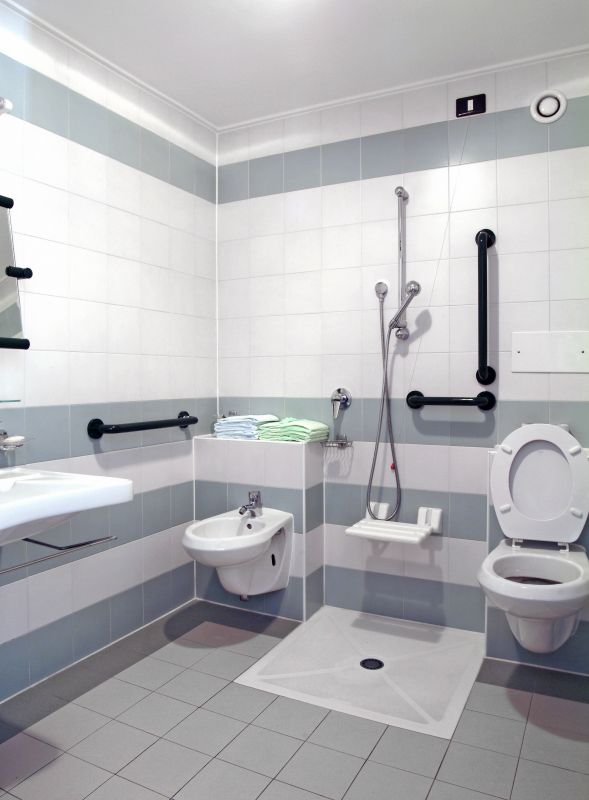 Corner Shower with Seating